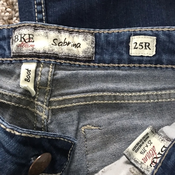 ❌SOLD❌Women’s SIZE 25 x 31.5 BKE Boot Cut Jeans - Picture 5 of 6